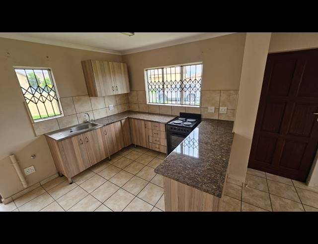 3 BEDROOM FREESTANDING FOR SALE IN WATERKLOOF